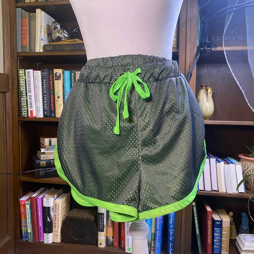 Bobbie Brooks Green Athletic Shorts with Elastic Waistband